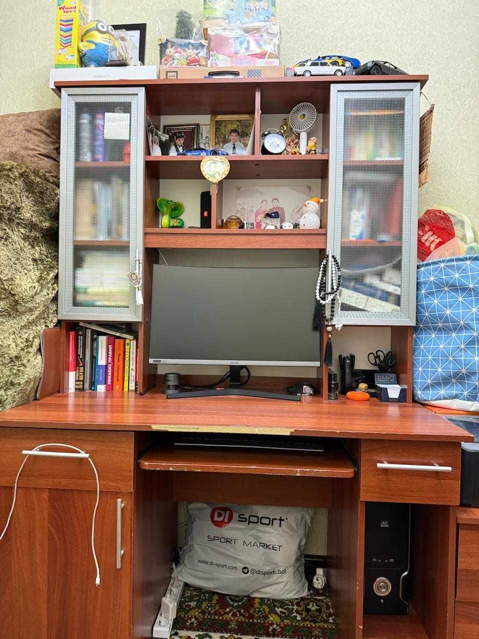 Комплект мебели (Продаю СРОЧНО)