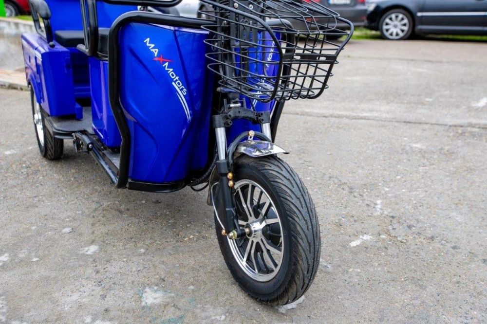 Двуместна електрическа карго триколка MAX MOTORS 1500W Blue