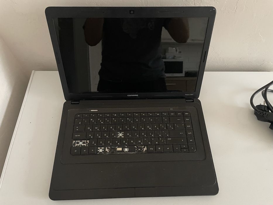 Ноутбук HP Compaq Presario CQ57