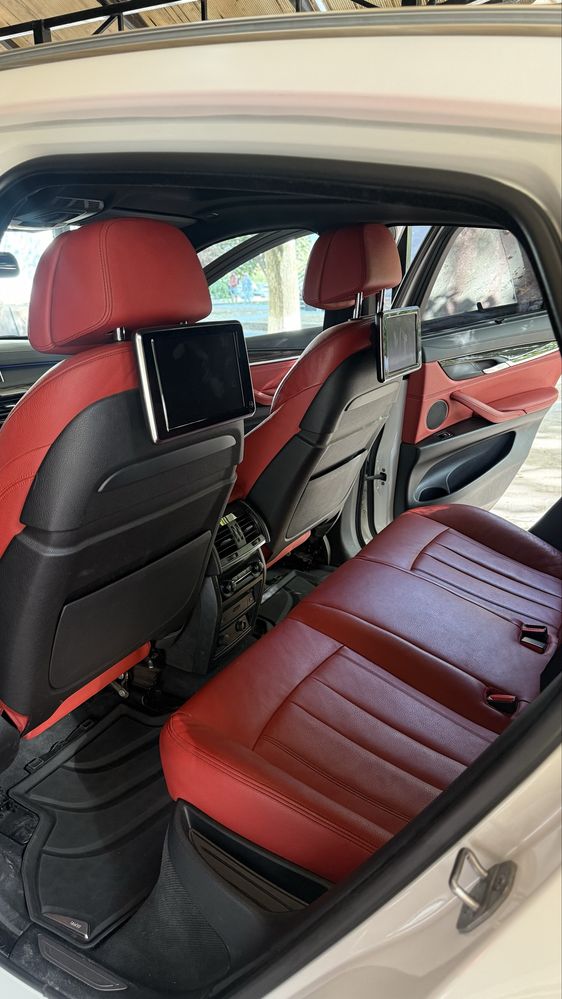 Bmw x6 m50i 2017 идеальная