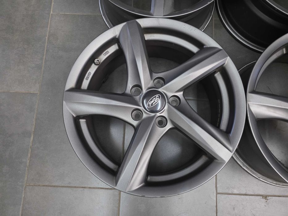 Джанти 16 - Ford