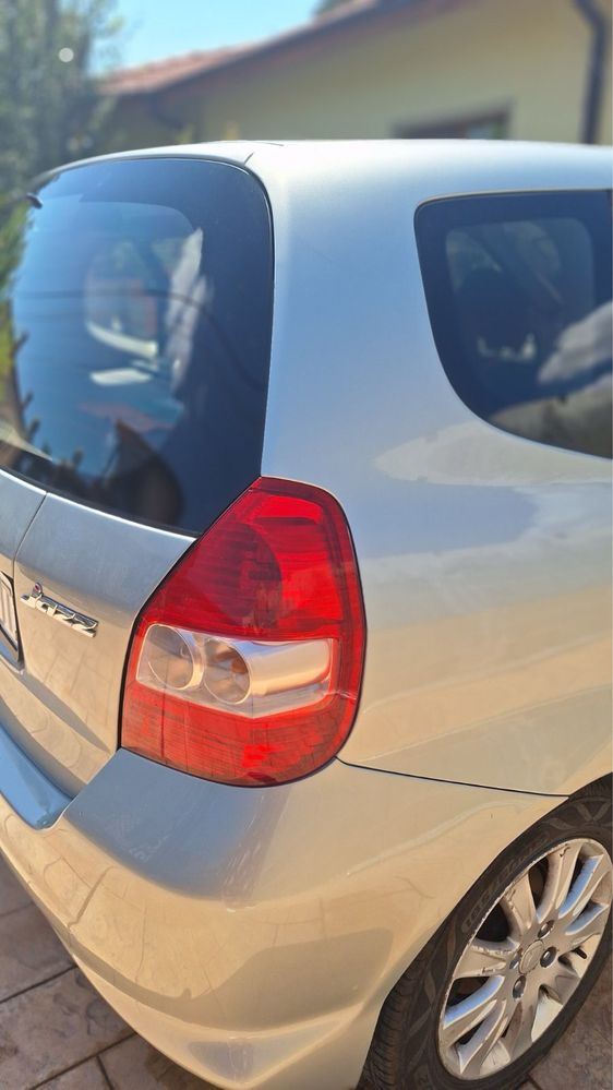 Honda Jazz,бензин,автоматик + 4бр. зимни гуми с джанти