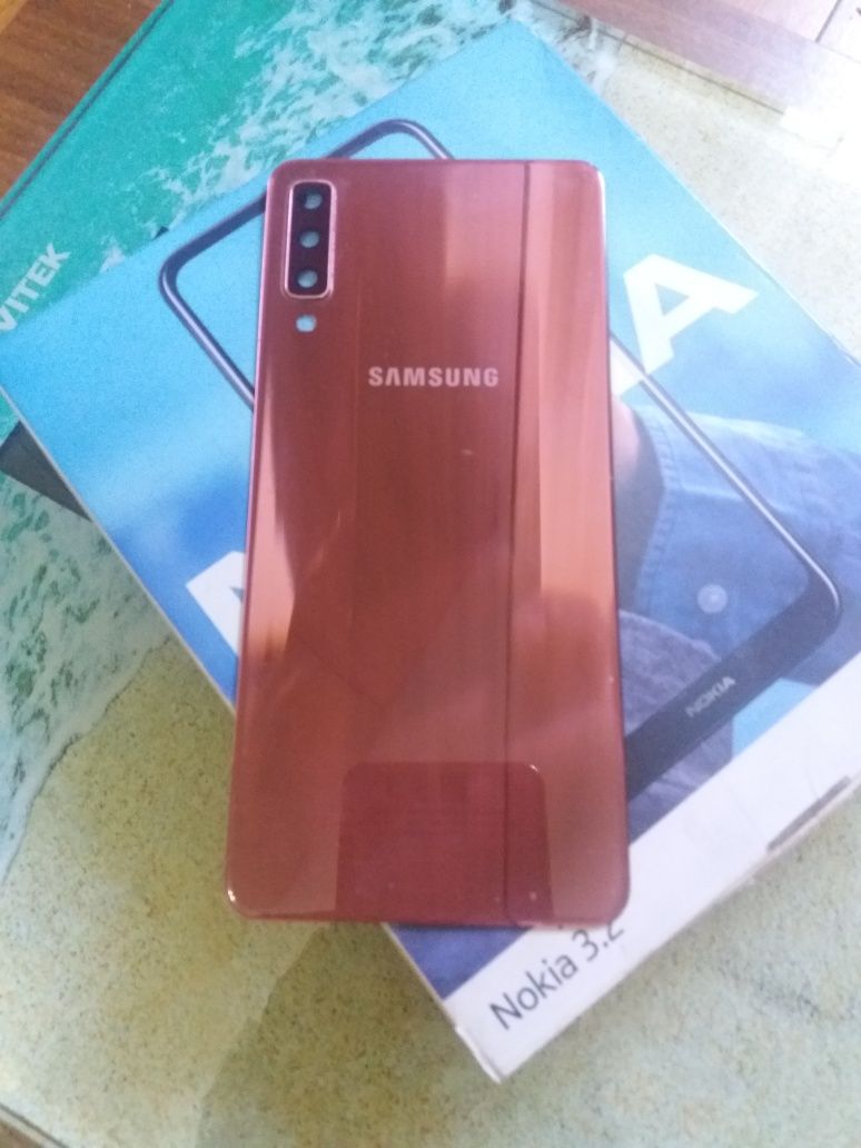 Продам Samsung a7