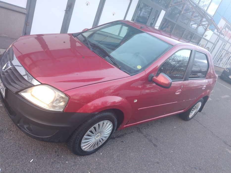 Vând Dacia Logan 2010 gpl