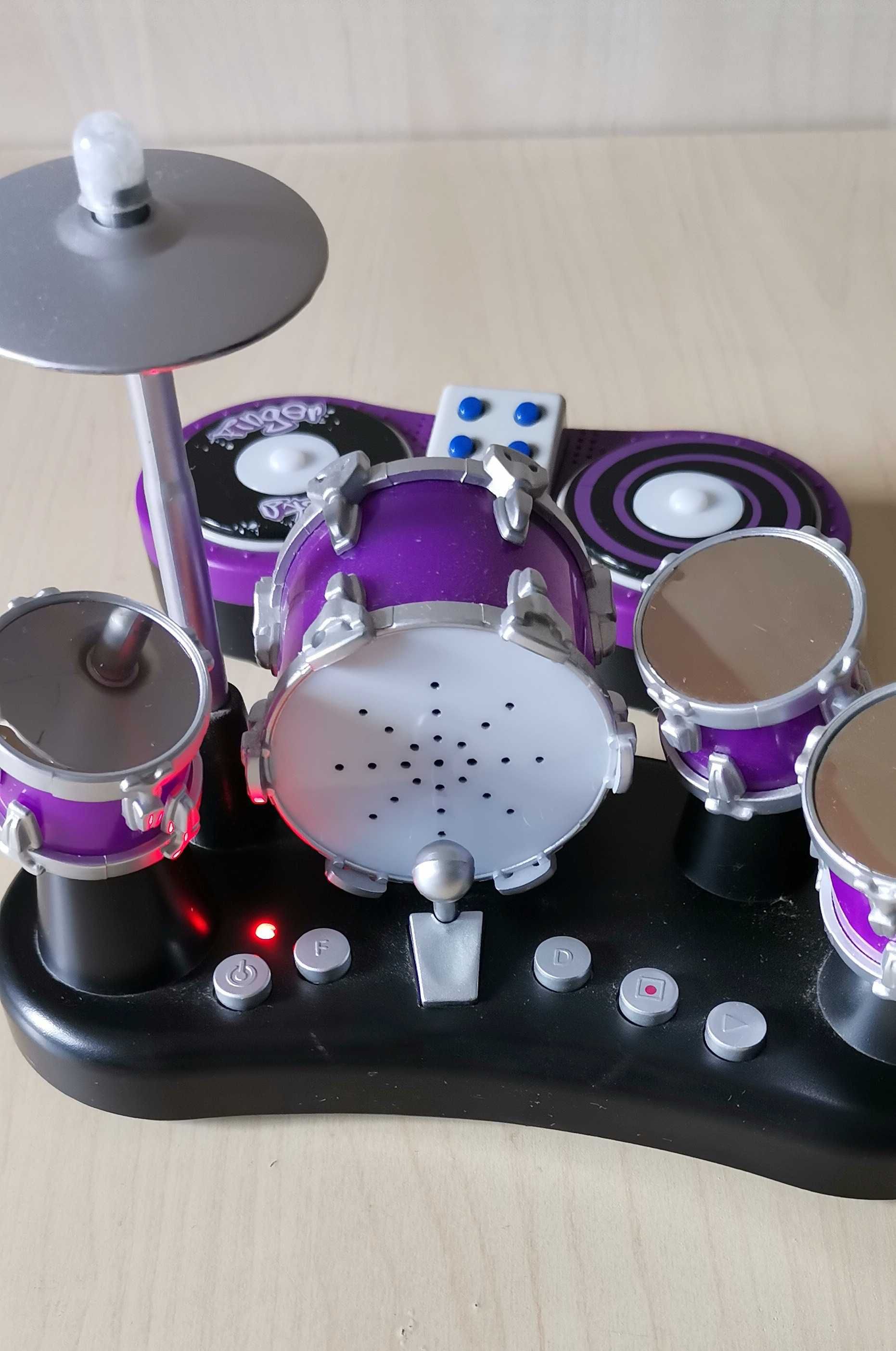 Mini tobe pentru degete Finger Drums /  DJ - MIXER Finger Decks