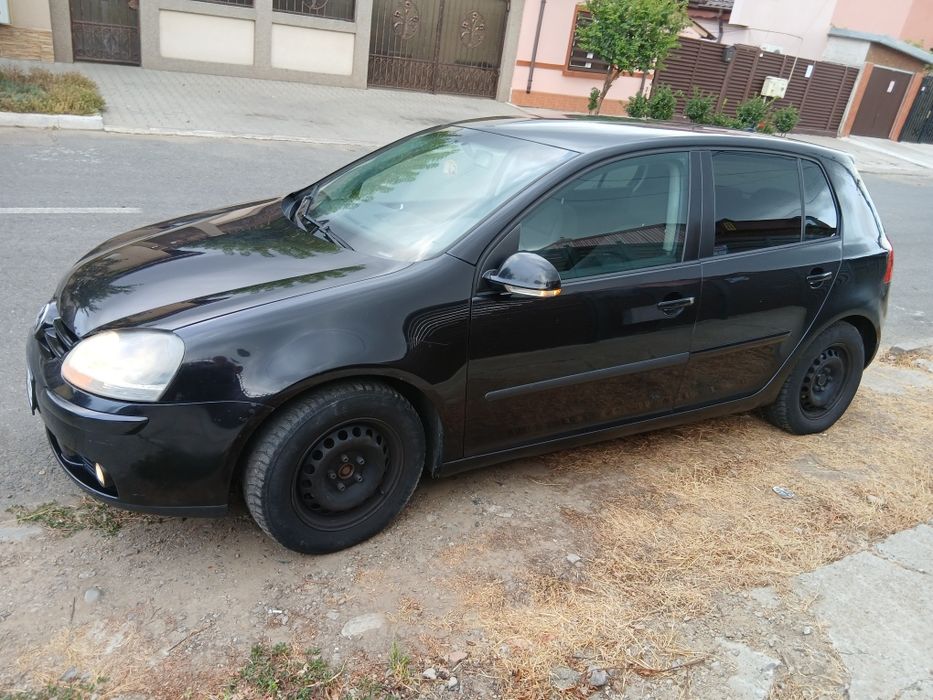 VOLKSWAGEN golf 5 benzina 1.6din 2005,propietar