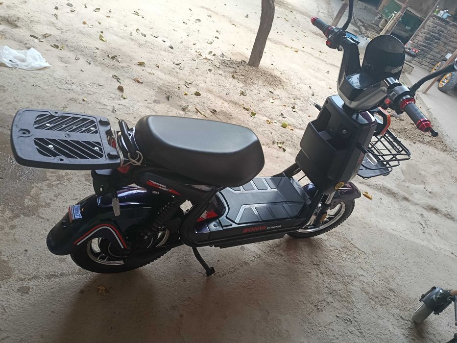 Skutir sotiladi 400$dan kami yuq