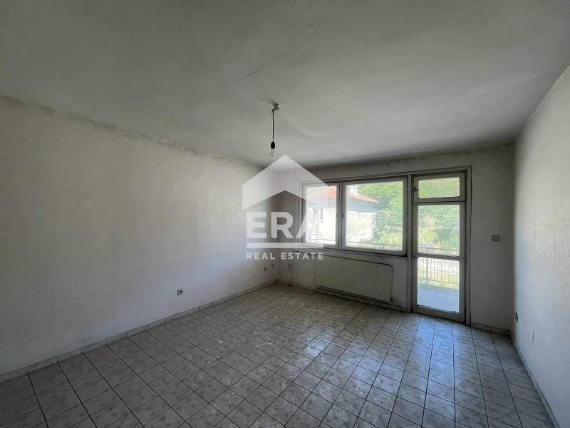 Продава се Къща в с. Николово, Област Русе - 216 кв.м за 431 €/кв.м - Снимка #10
