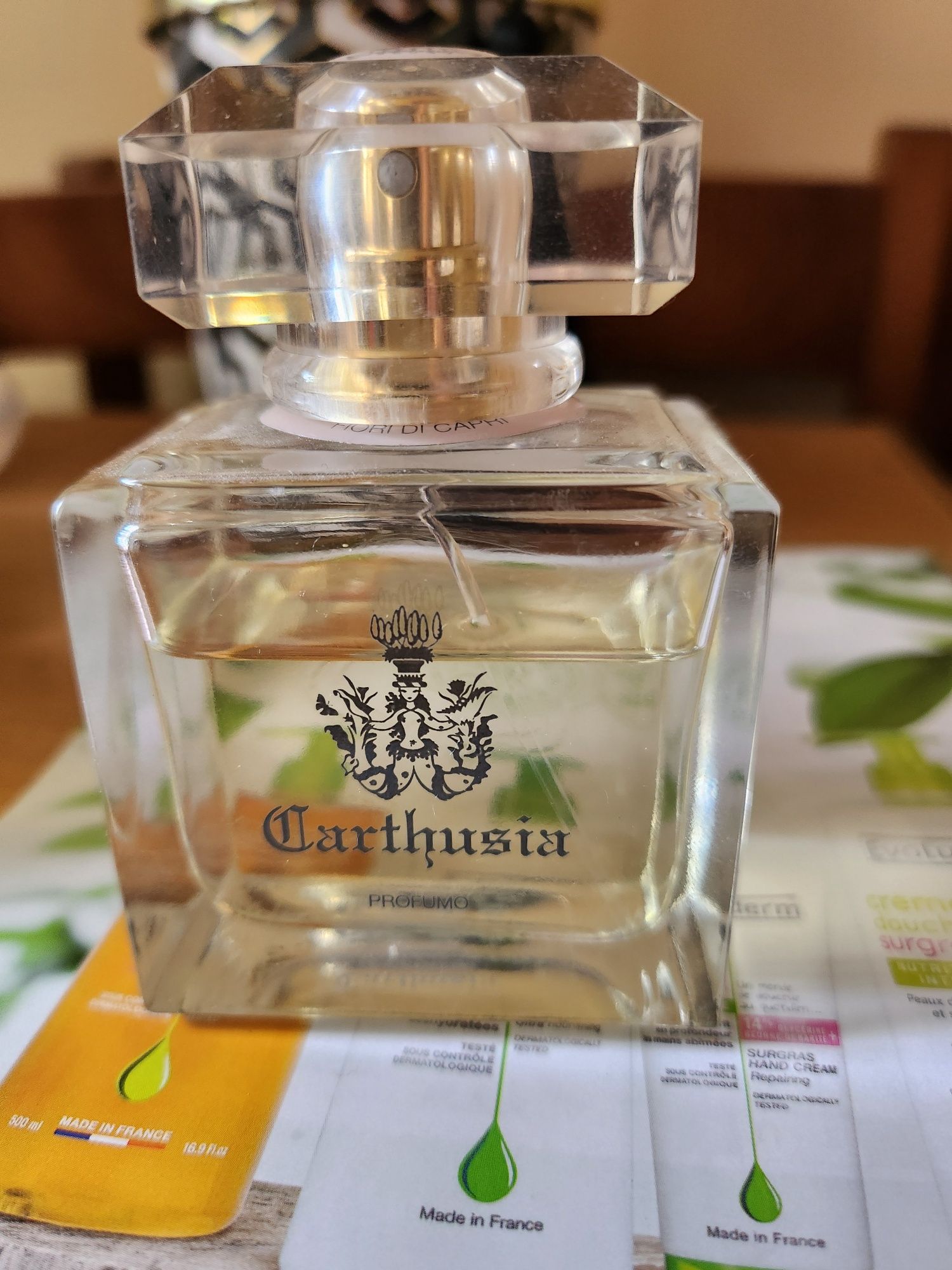 Parfum Fiori di Capri Carthusia, folosit de câteva ori