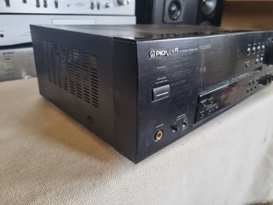 Pioneer SX 205 RDS. 40 watts /canal. Perfect functional.