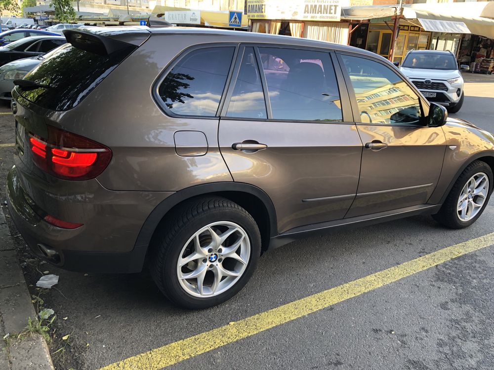 BMW X5 E70 3.0d 2011 Euro5,Proprietar! Teren , garsoniera, hala , casa