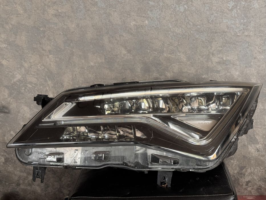 Фар/Фарове за Сеат Атека