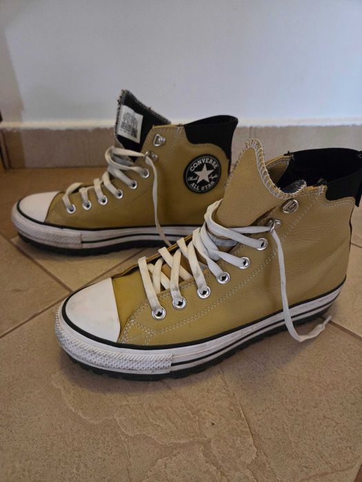 Tenisi Converse unisex impermeabili din piele Chuck Taylor