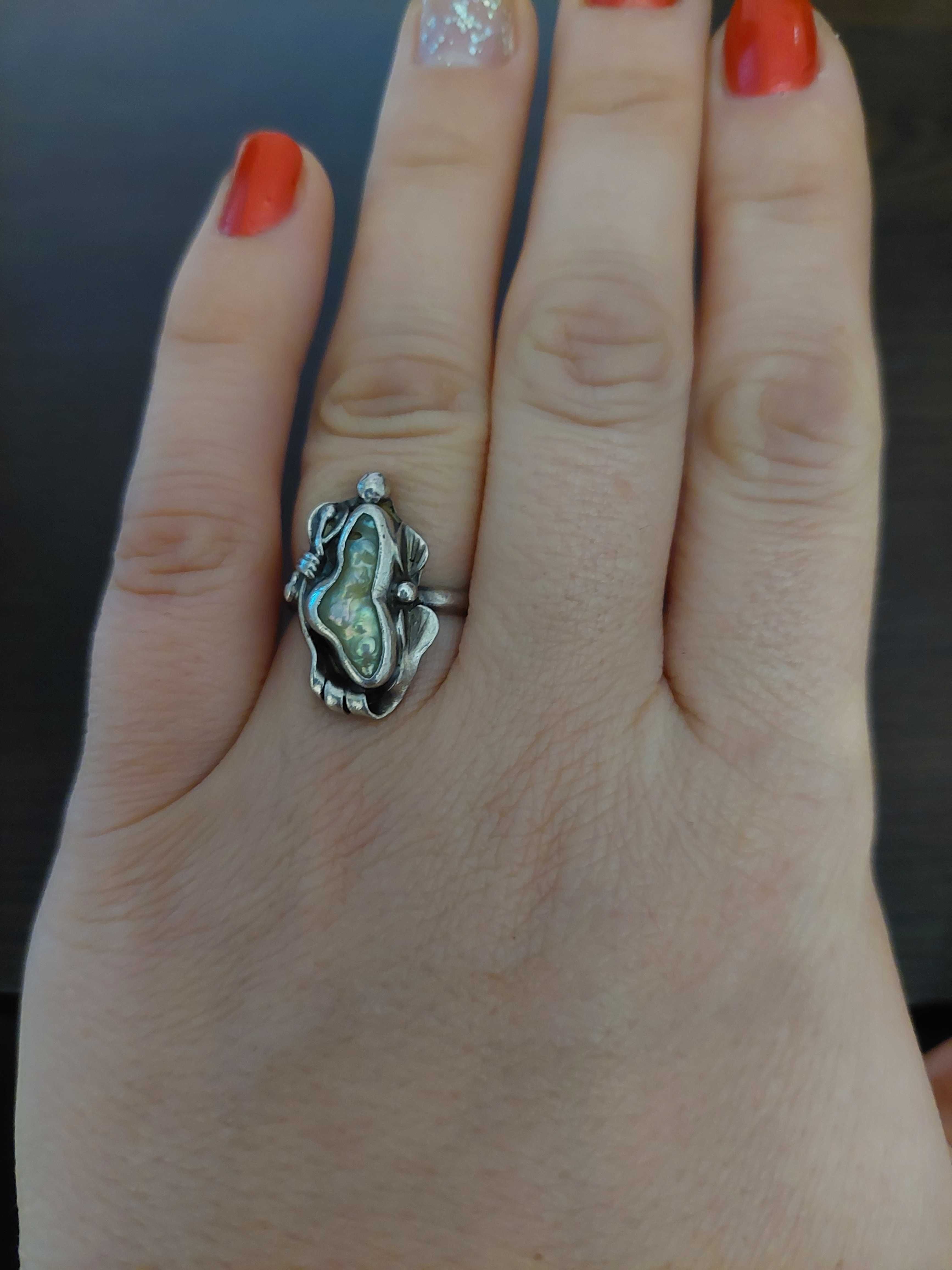 Сребърен пръстен с речна перла