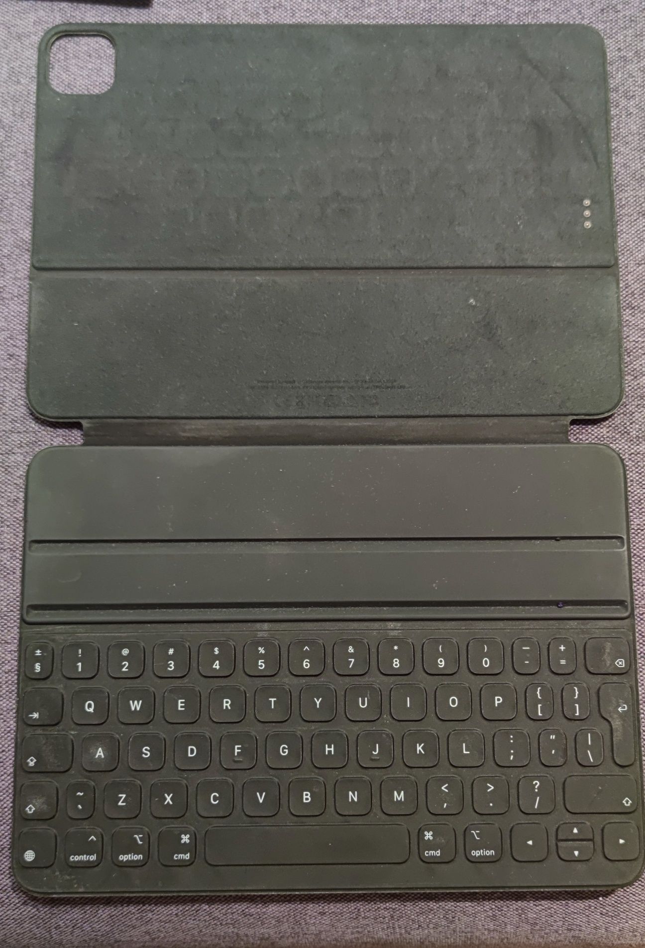 Продавам Apple Smart Keyboard Folio за iPad Pro 11"