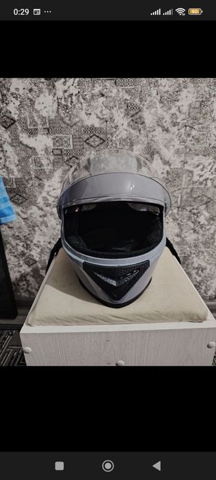 Електравеласпетни шлем