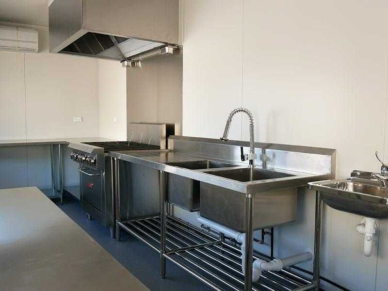 Mobilier de inox