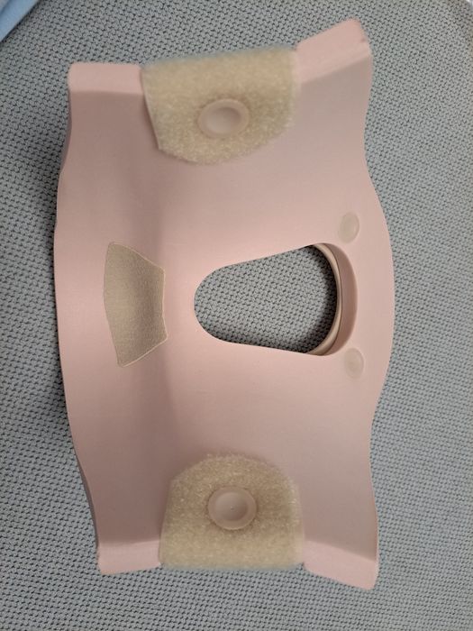 Guler cervical Philadelphia, M