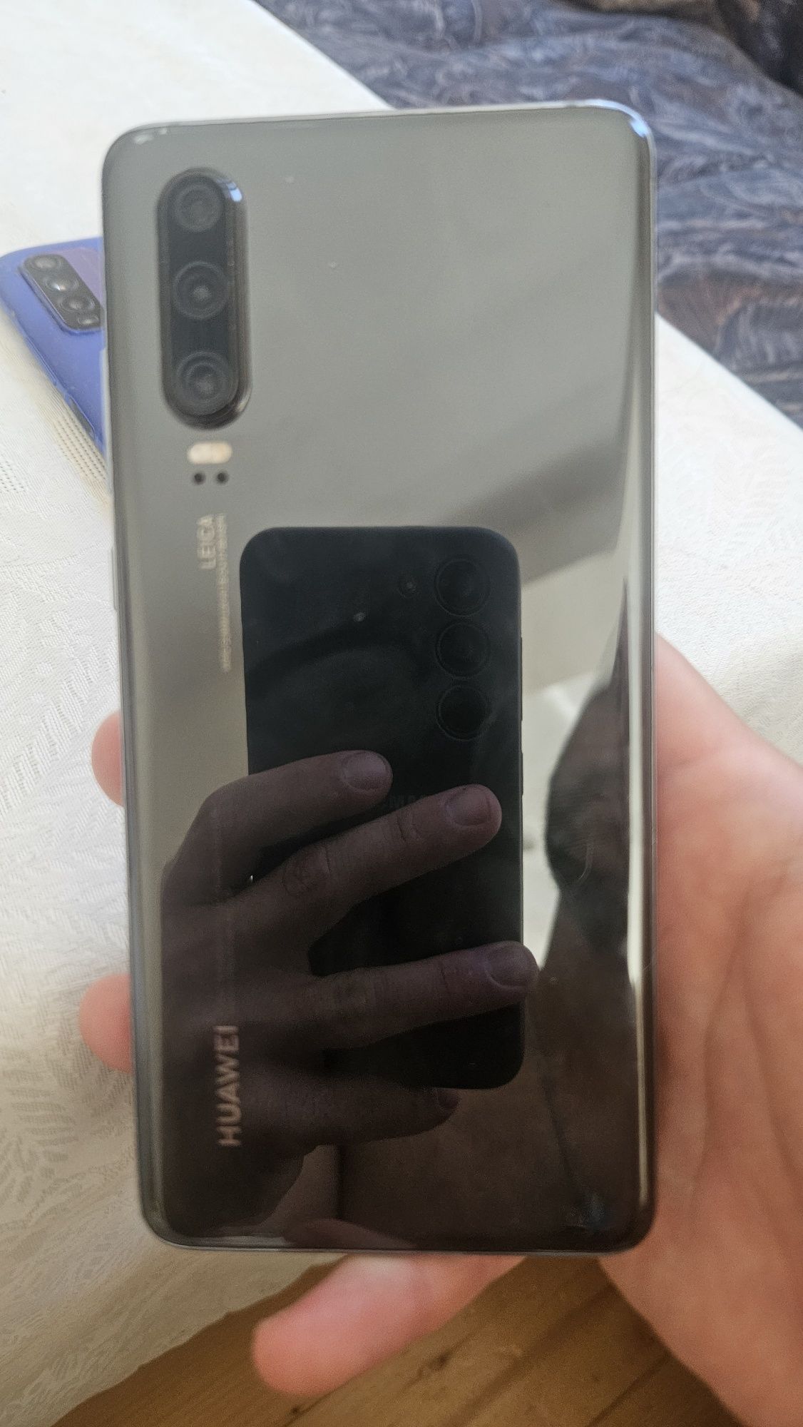 Huawei P30, Huawei P Smart, Xiaomi Redmi 9T