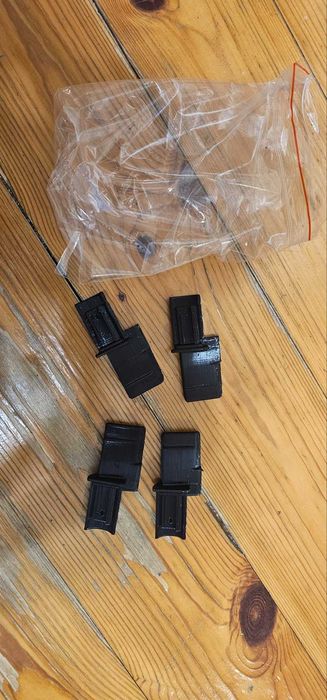 Водачи за щора за багажник за Ford