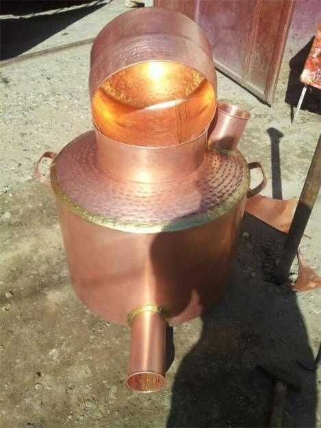 Vand Cazan de tuica din cupru (arama) de diferite modele si dimensiuni