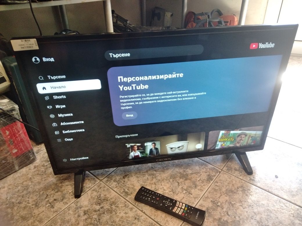 Смарт телевизор Crown 32''