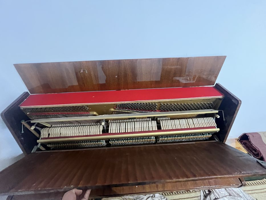 pianina sotiladi "AKKORD"