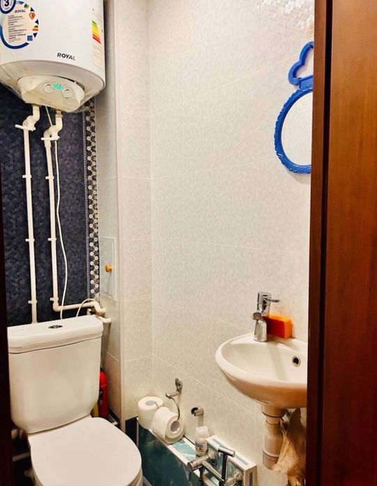 Ойбек, Госпиталка 160 м2 за 160 тысяч 5ти комнатная квартира в центре