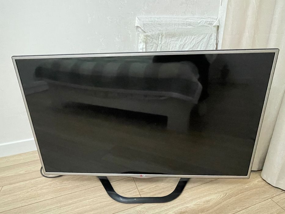 Телевизор LG 47” Smart TV Full HD 3D — отличное состояние