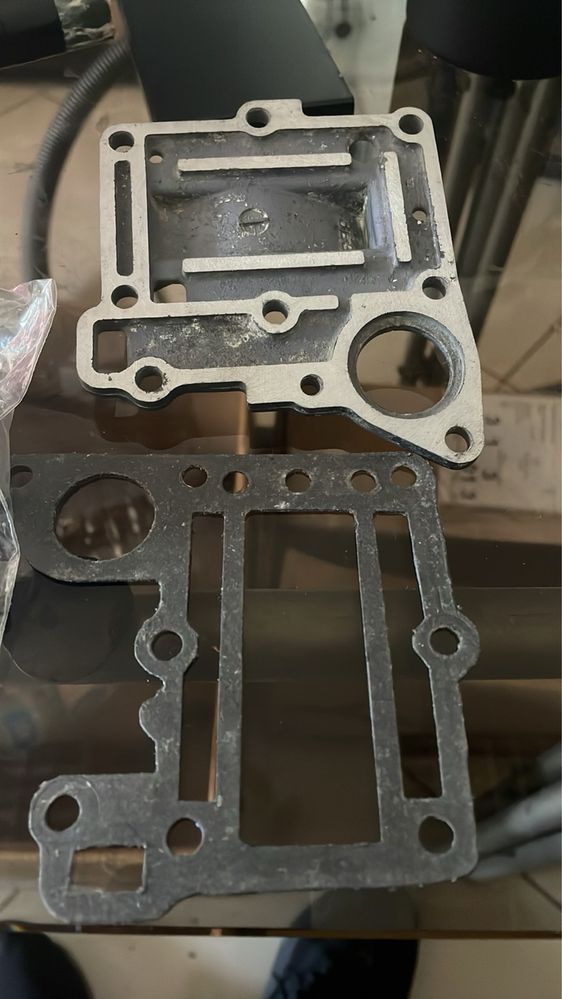 Части извънбордов Honda 5HP нови