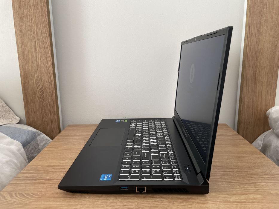 Обменяю на макбук