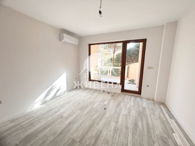 Продавам 3-стаен апартамент (140 кв.м), м-т Кабакум