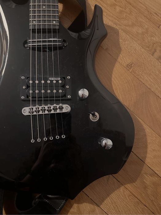 Chitara electrica neagra ESP Ltd F-10 Kit BLK