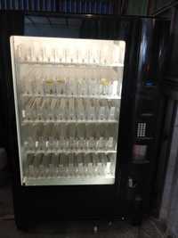 Vand automat vending(dozator racoritoare) cu lift BevMax Dixie Narco