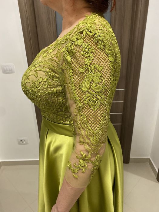 Rochie elegantă verde deschis