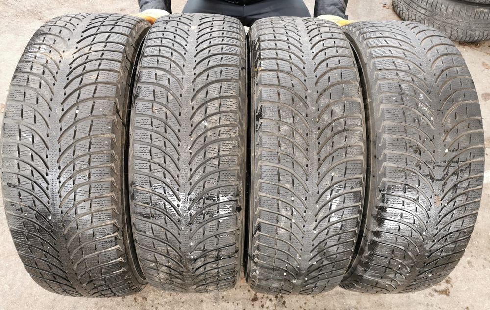 235 60 18 Michelin 4 anvelope iarna