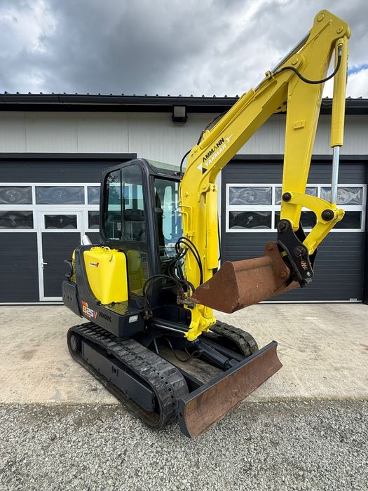 Miniescavator yanmar 2,8 tone! Posibilitate rate avans 0 !