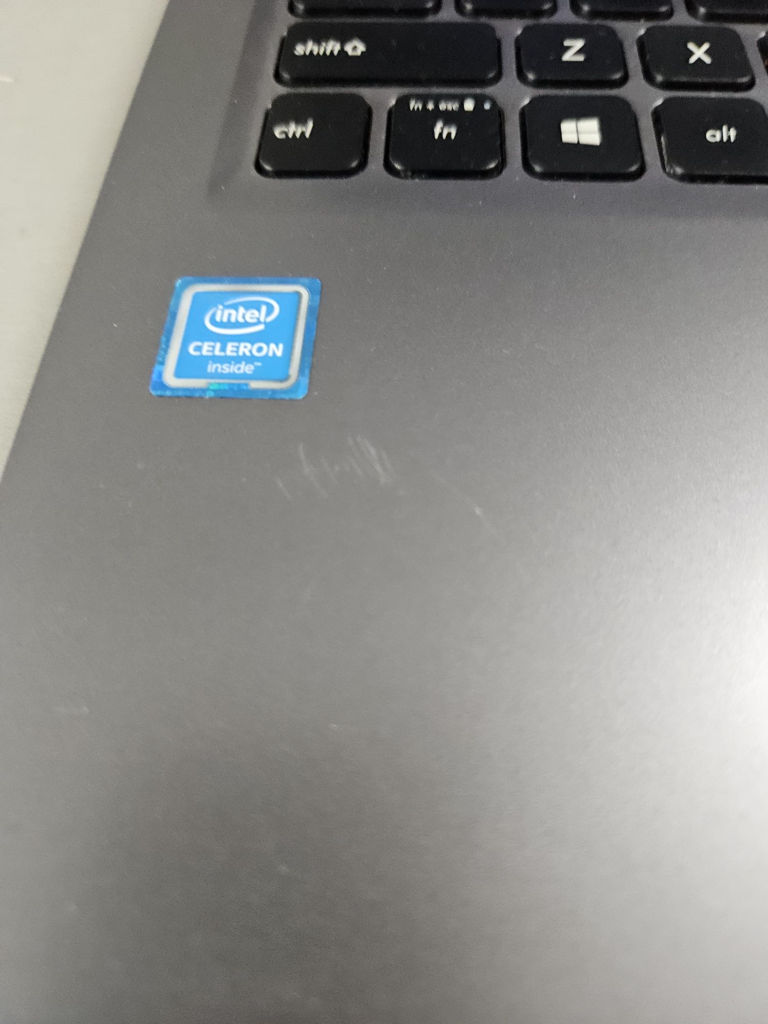 Asus X515 лаптоп
