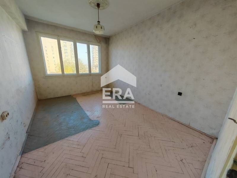 Продава се Тристаен апартамент в Силистра, Малчика - 64 кв.м за 844 €/кв.м - Снимка #2