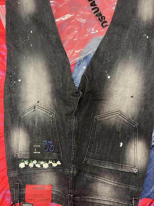 Vand blugi Dsquared2 pe negru