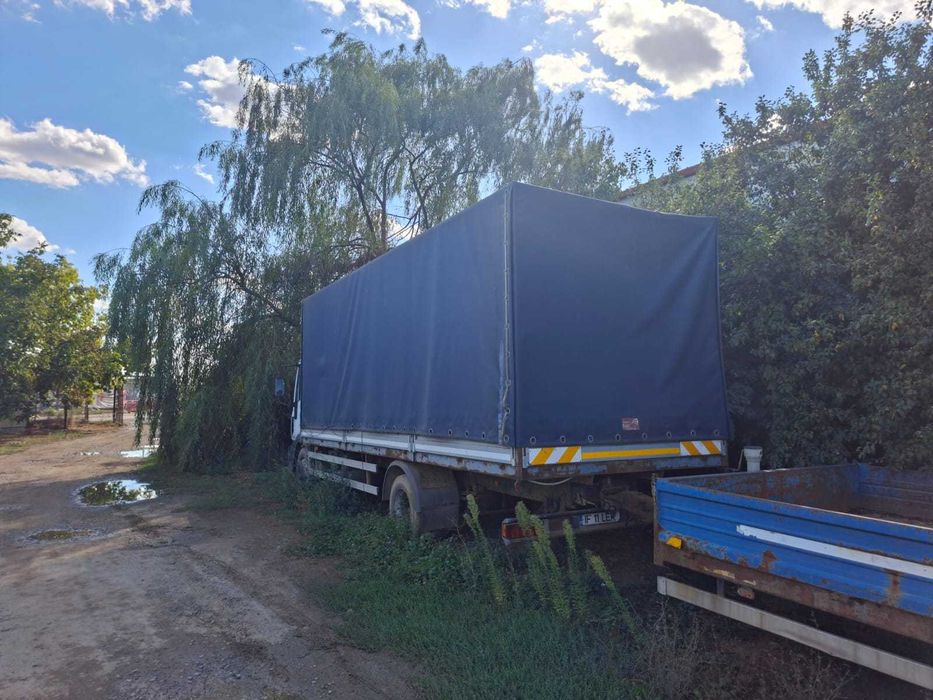 De vanzare Iveco Eurocargo 12T - 153 KW - 260.000 km