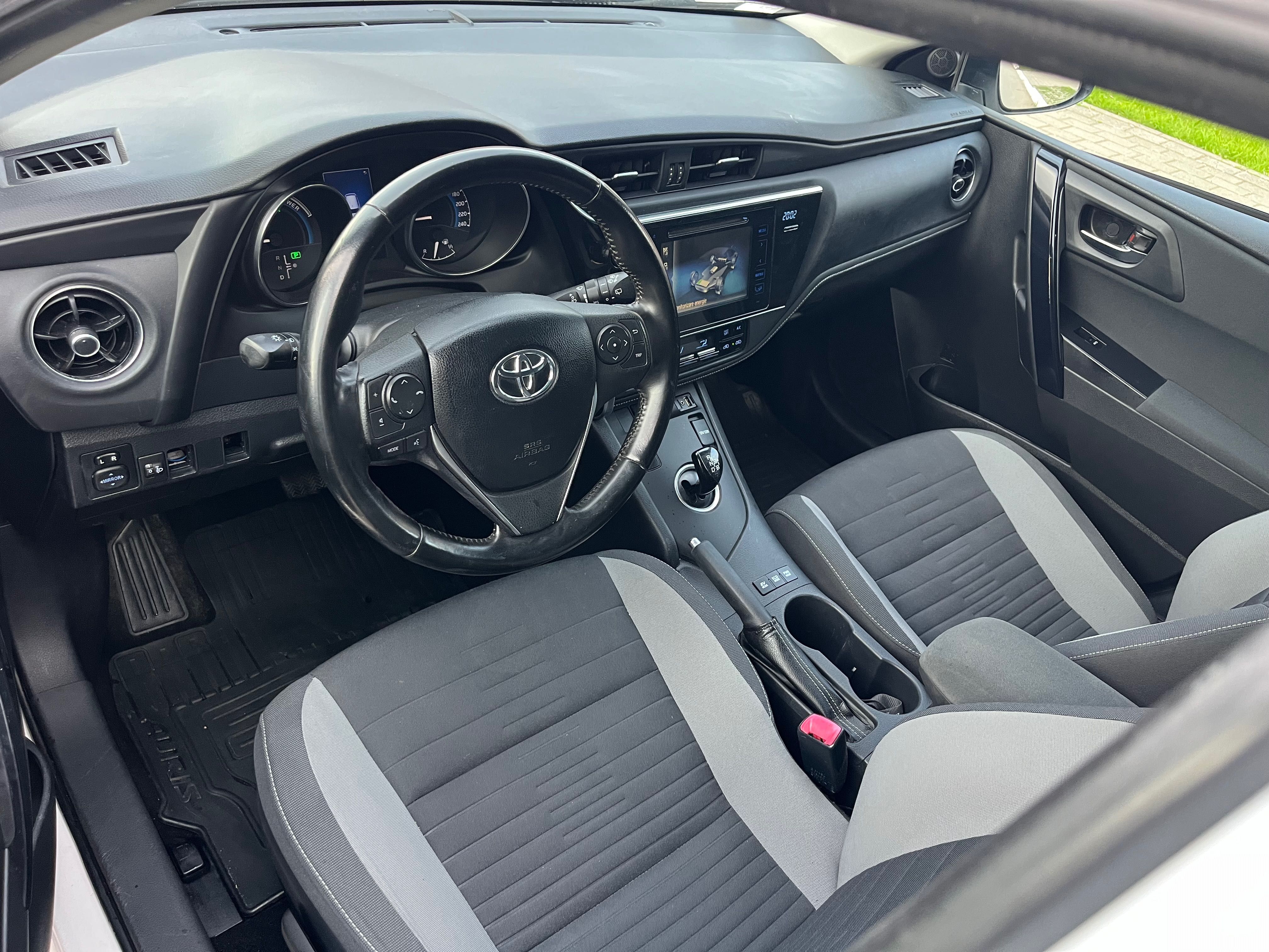 2016 Toyota Auris Hybrid break , 149000 km, proprietar