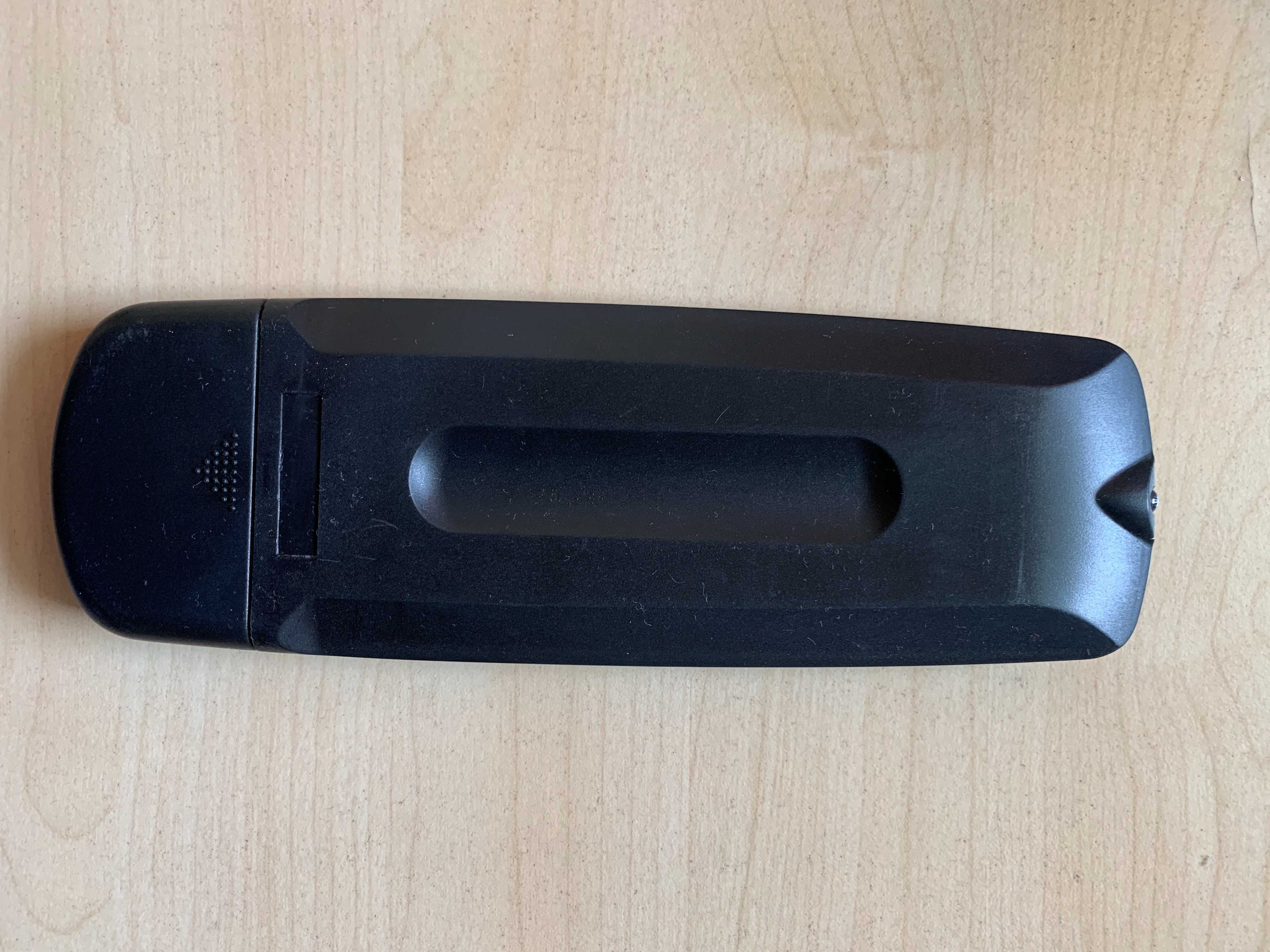 Универсално дистанционно URC22B за TV VCR DVD CABLE AUX