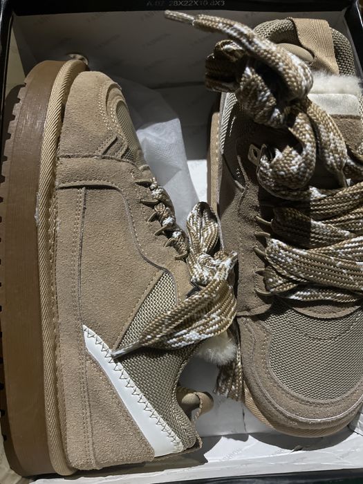 женские кроссовки зимние