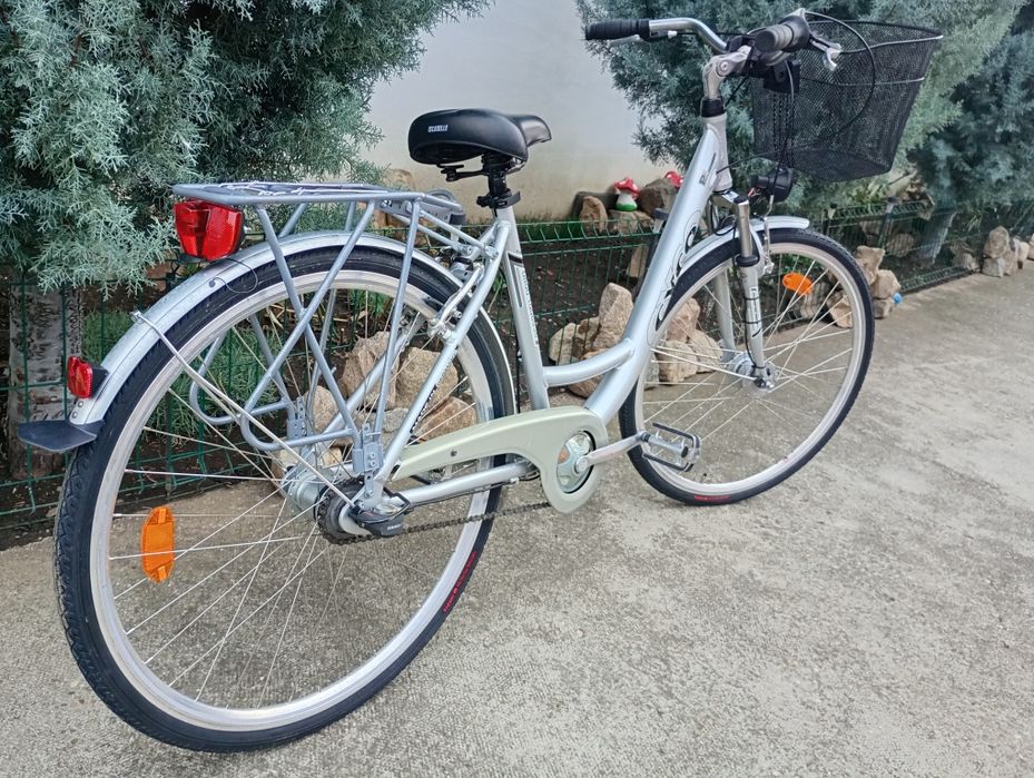 Bicicletă damă CYCO,cu 7 vit Nexus,frână picior,argintie !