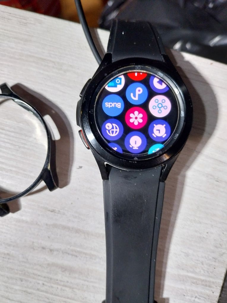 Samsung gt watch4 с гаранция