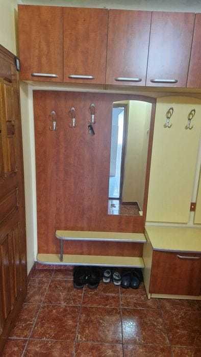 Apartament cu 3 camere decamandat de vanzare in Radauti