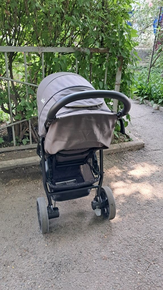 Коляска прогулочная Joie Litetrax 4, графит