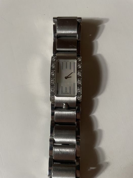 Ceas diamante Movado Eliptica Mother of Pearl Diamond Bezel