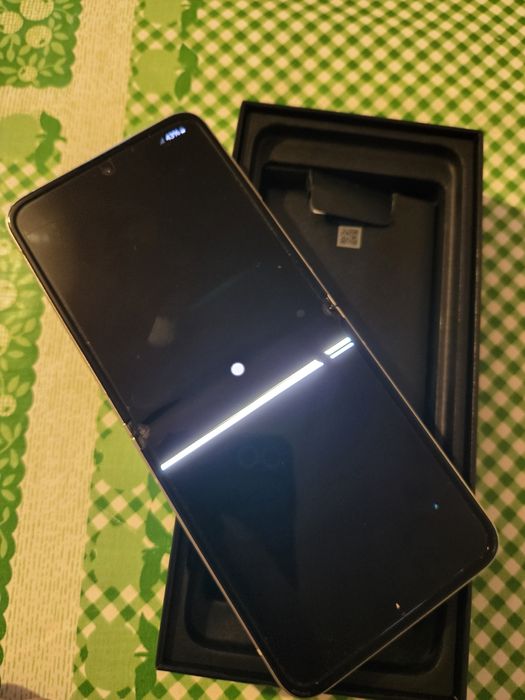 Samsung Galaxy Z Flip3 5G